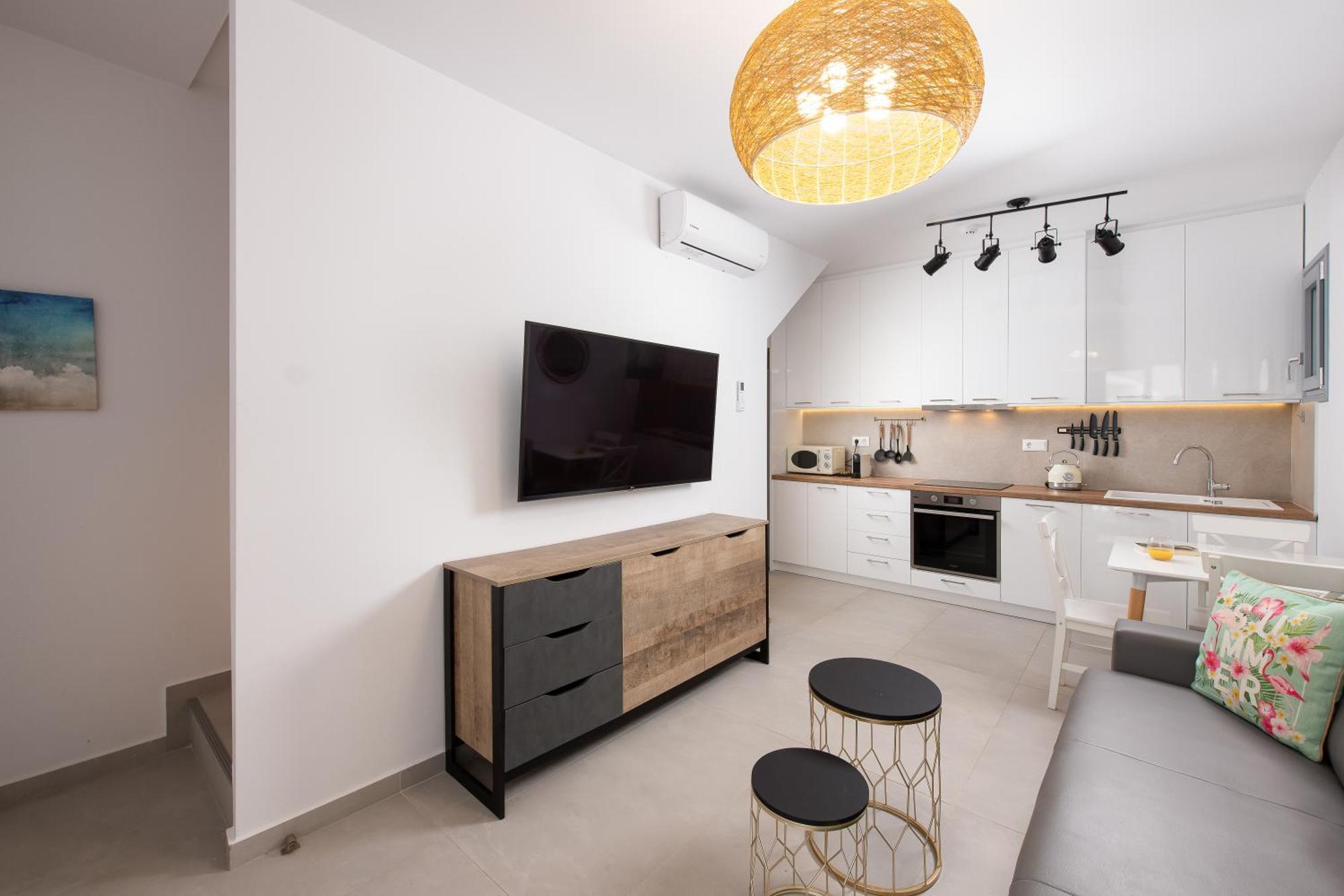 Hosting Moments Private Pool Holiday Home 아노 메라 외부 사진